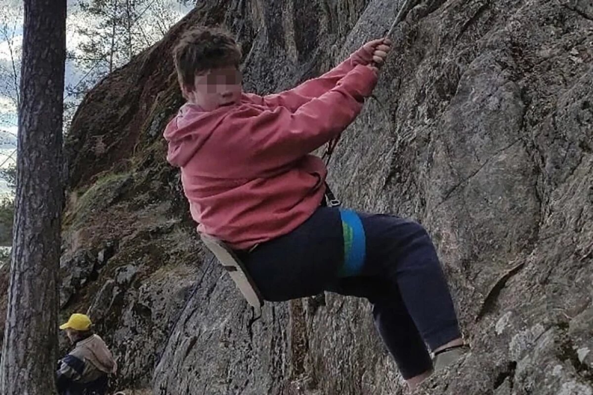    Приучали с детства к экстриму.