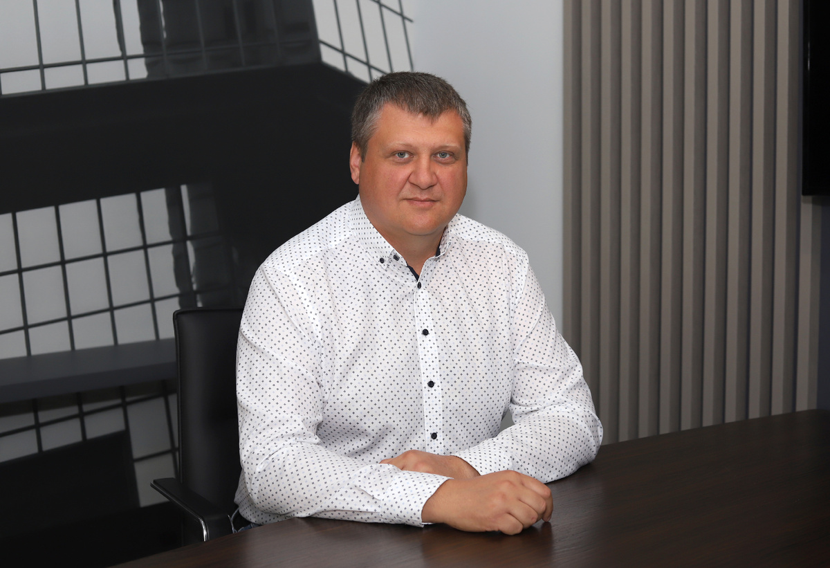 Генеральный директор Общество с ограниченной ответственностью «Судебная и негосударственная строительная экспертиза «ГАРАНТ ЭКСПЕРТ» Еланский Владимир Робертович