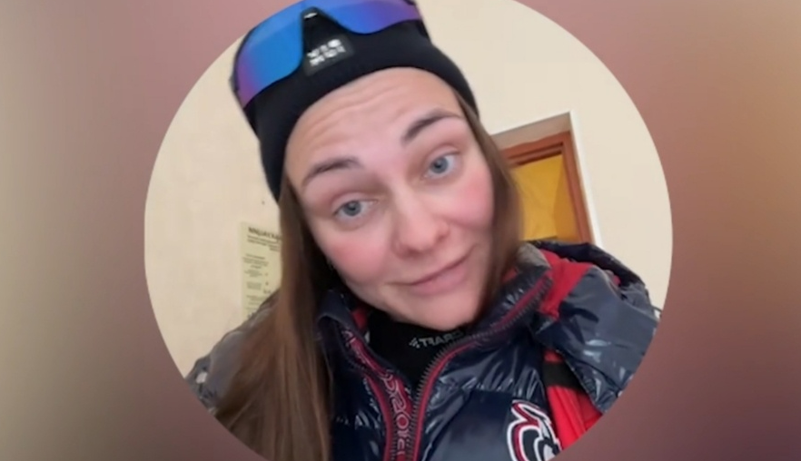 Анастасия Кулешова записала провокационное видео из своего гостиничного номера в Казани. Фото: соцсети