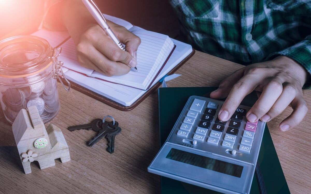    Желаемый уровень МРОТ в Липецке составляет 49,6 тыс. рублей от osaba на Freepik