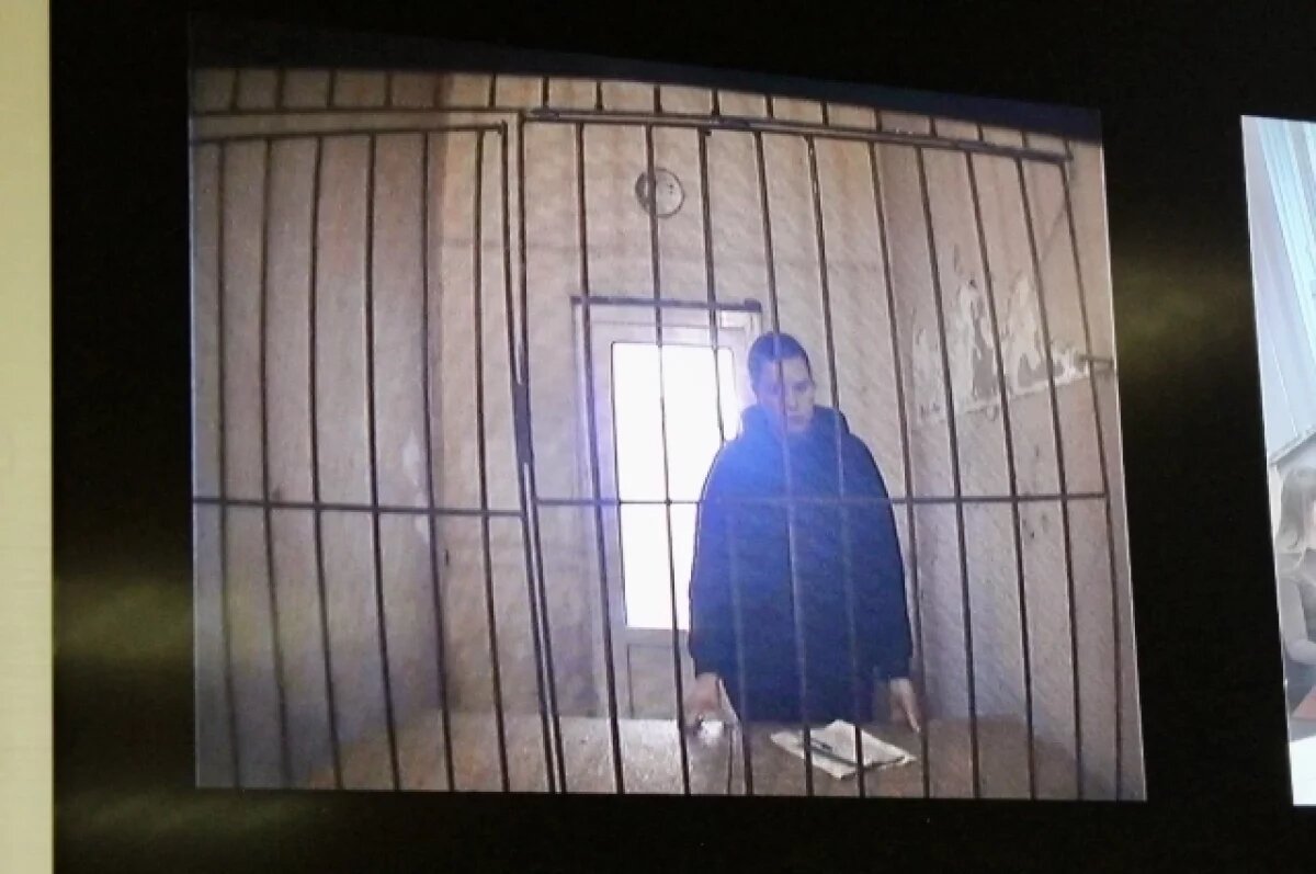    Суд оставил в колонии мать, выбросившую младенца на помойку в Новосибирске