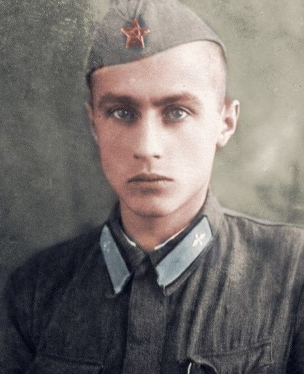 «Эх, если бы вы знали, какая война была страшная!» Воспоминания Героя Советского Союза летчика-разведчика Юрия Ткачевского