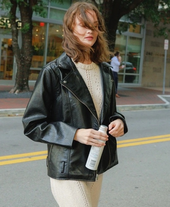 Вязаный комплект. Фото источник: коллекция sandnes.