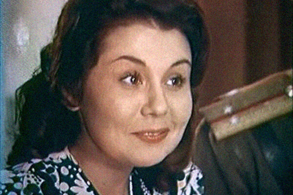    Наталья Леонова в фильме «Старые друзья» (1976) / Лентелефильм