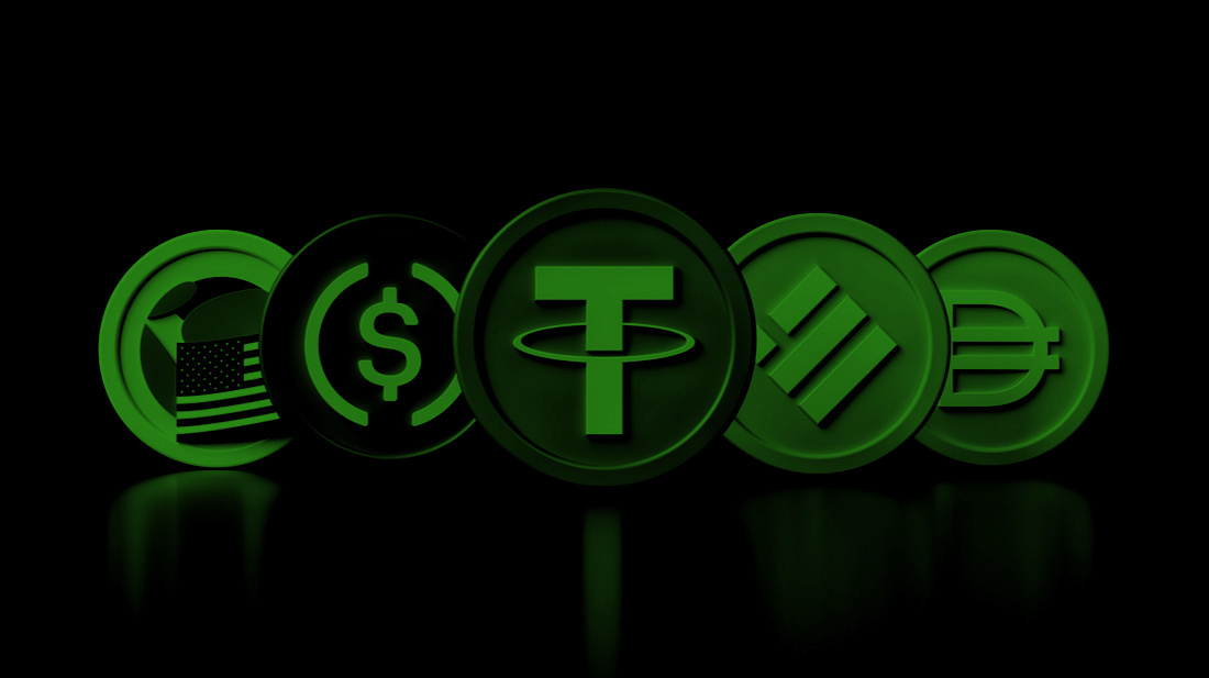 Эмблемы разных стейблкоинов.