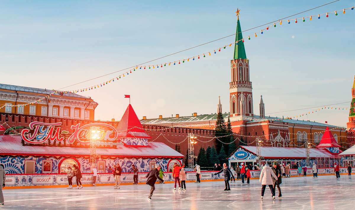 Без преувеличения, самый атмосферный каток страны!Фото: Lipskiy / Shutterstock.com