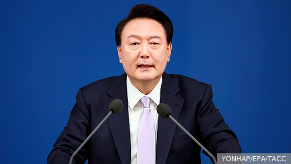     Фото: YONHAP/EPA/ТАСС   
 Текст: Анастасия Куликова