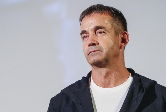    Дмитрий Певцов