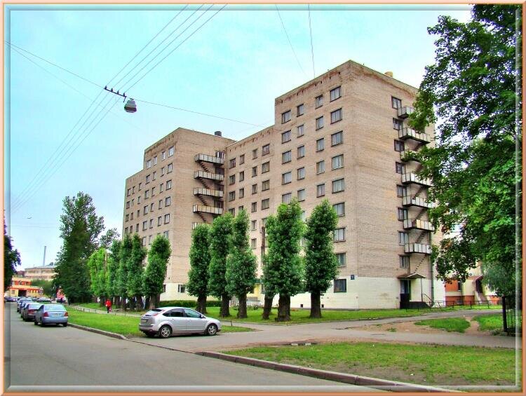 гостиница Юность и бывшее общежитие ТПЛ