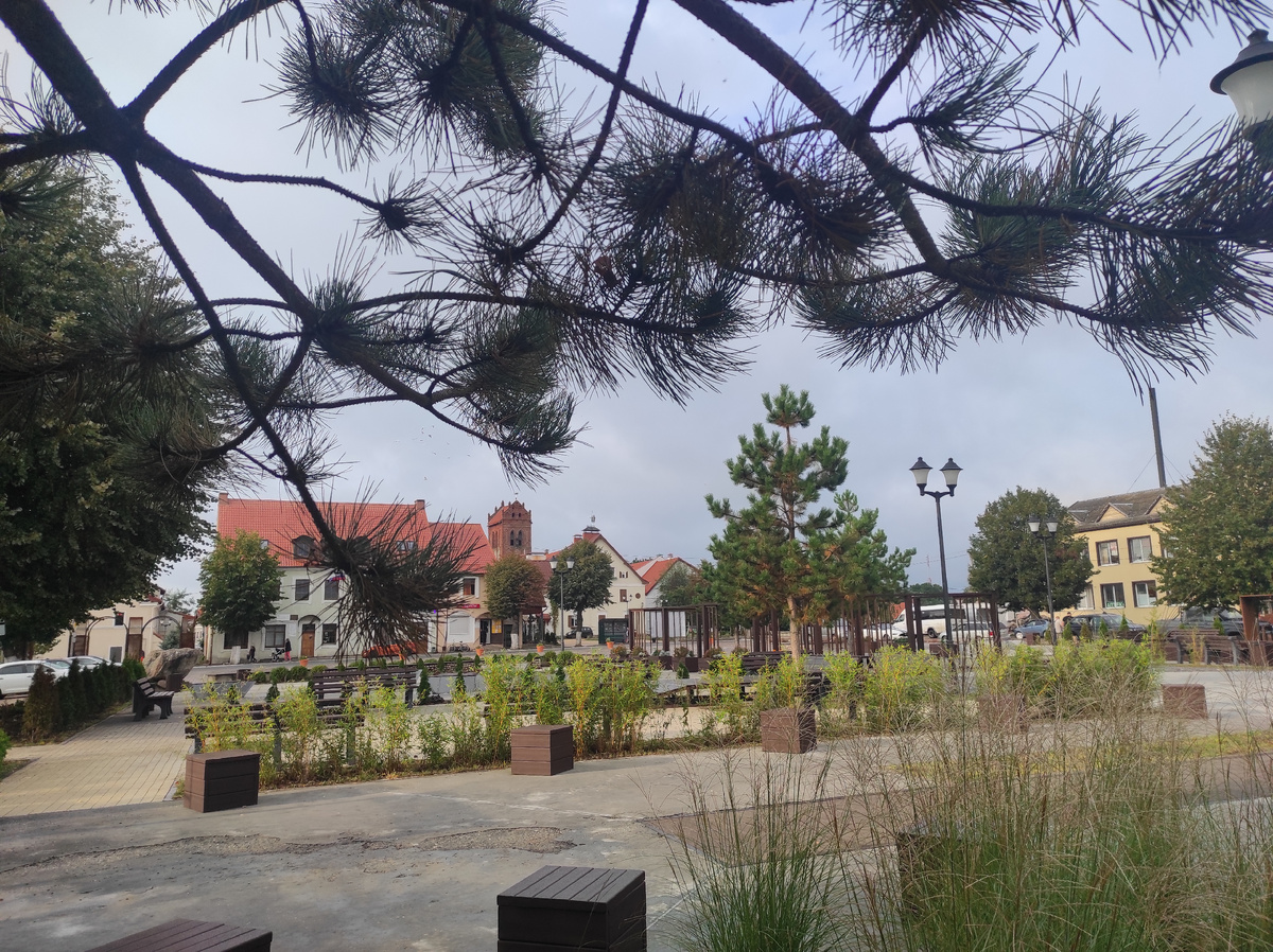 Вид на центральную площадь поселка Железнодорожный, 2024 год