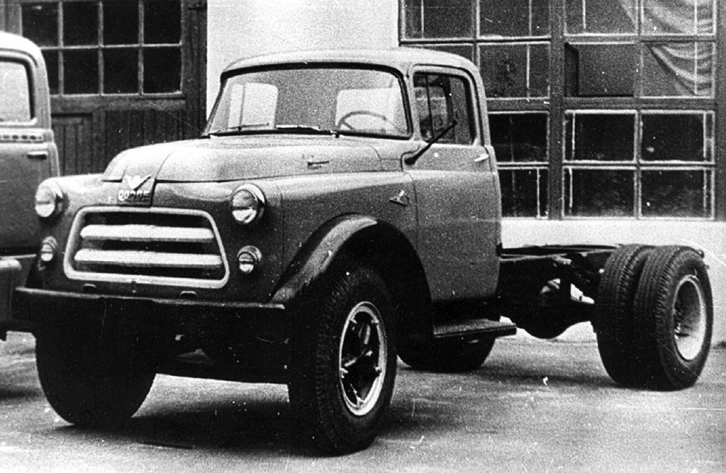 Американский Dodge C3‑TA8, у которого для советского грузовика заимствовали конструкцию панорамного ветрового стекла