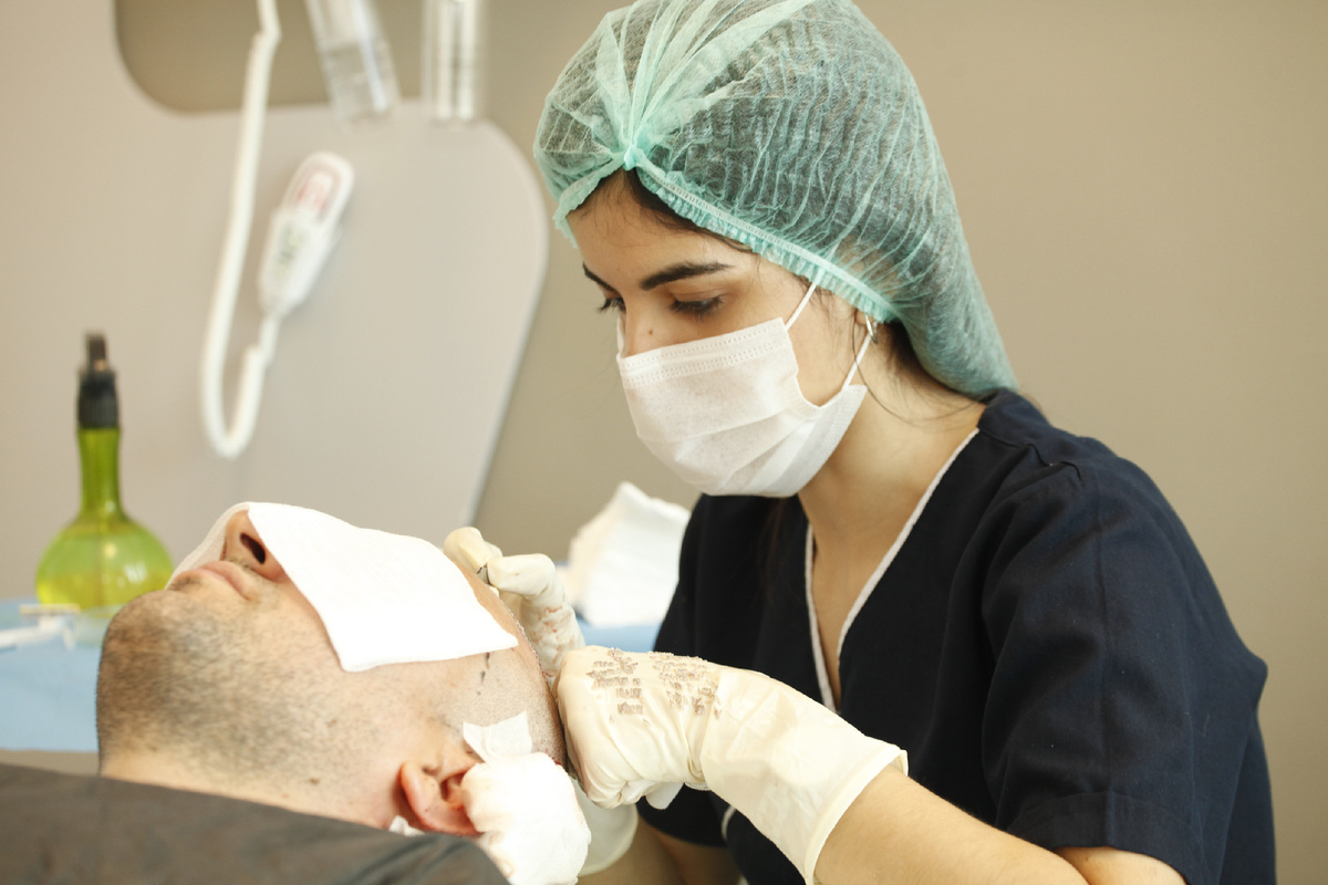 Операция по пересадке в клинике