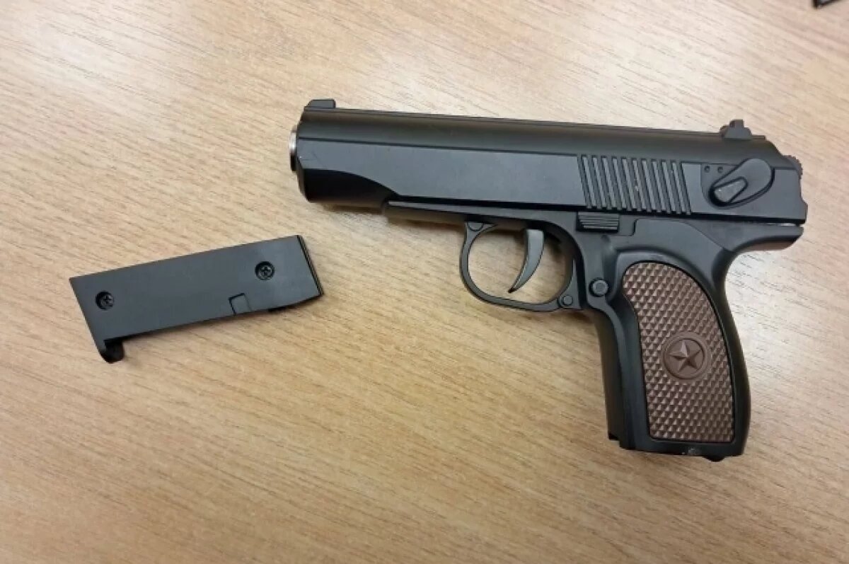    МВД уточняет, кто стрелял в ученика в рязанской школе 47