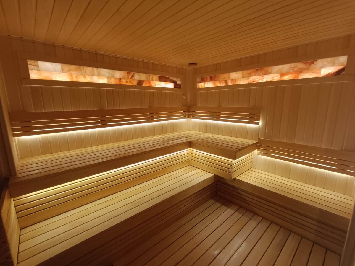 Представляем вашему вниманию краткий обзор сауны в Физкультурно Оздоровительном Комплексе в Москве.