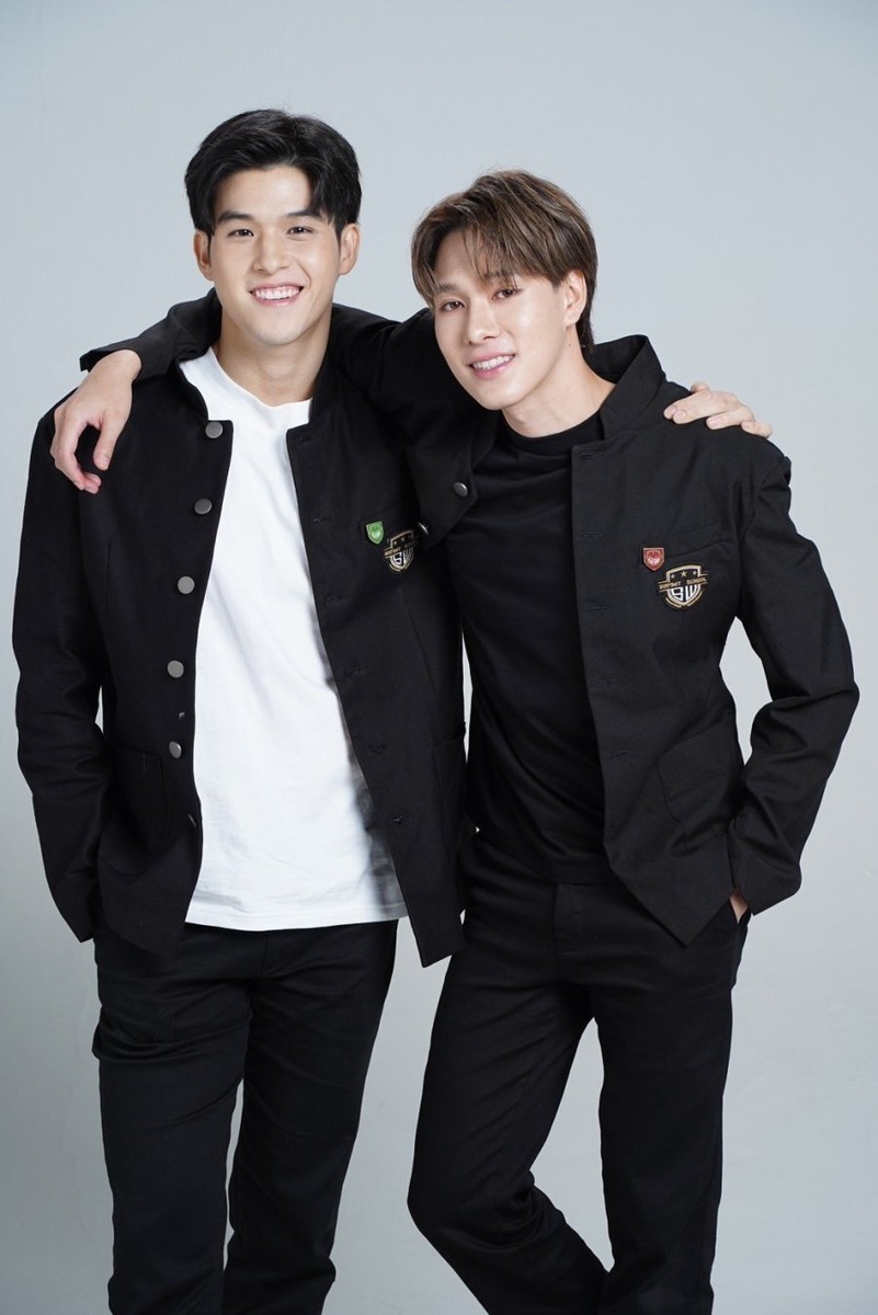 В главных ролях: Нани Хиранкрит Чанкам и Скай Вонрави Натитон 