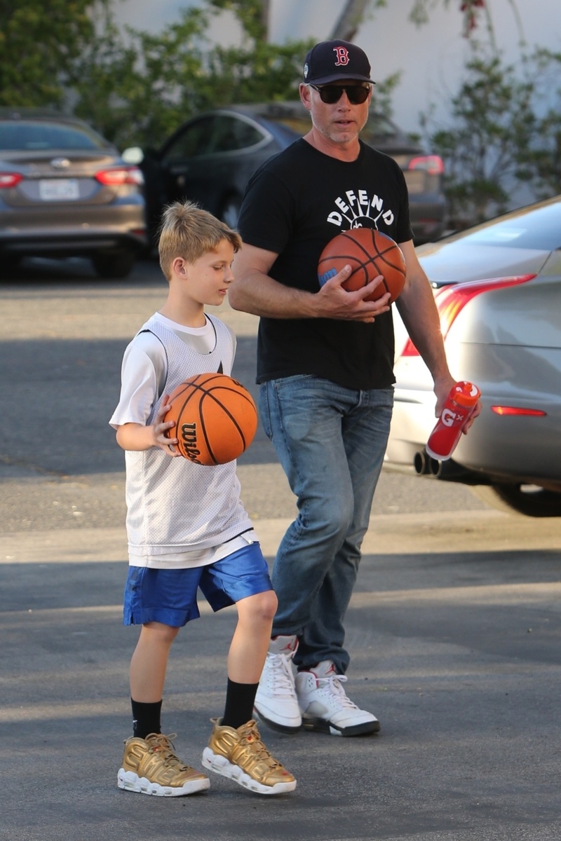    Муж Джессики Симпсон с сыномLegion-Media