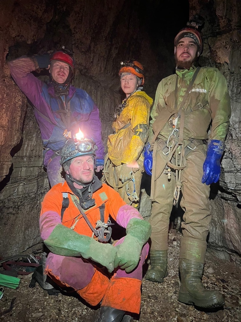 Верхний ряд - ноунейм, софирн, панда. Внизу сидит яркий представитель - душка плюс карбидка