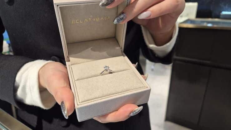    Кольцо с лабораторно выращенным алмазом