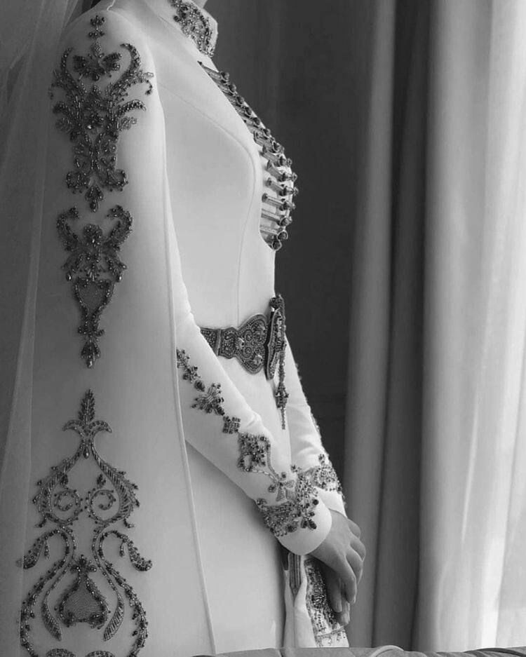 Национальный Чеченский женский костюм 