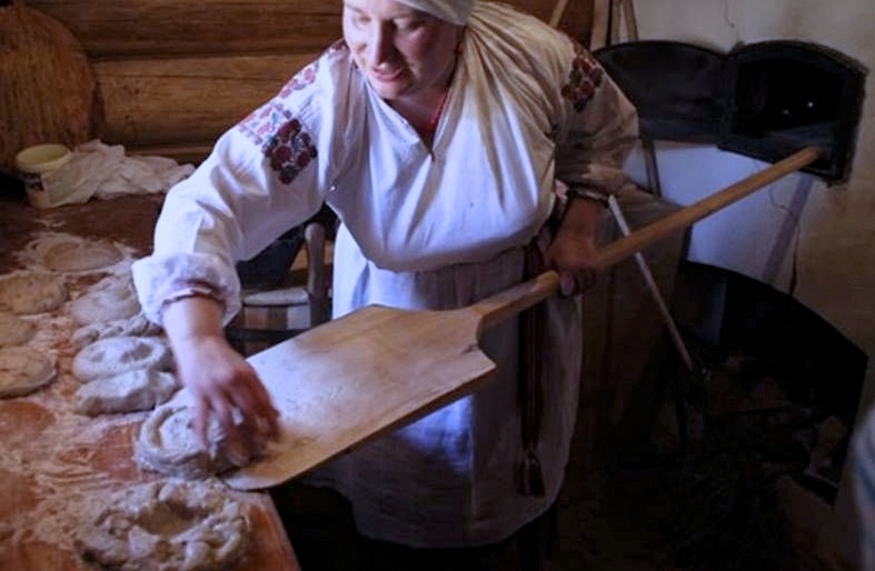 Знатные будут пироги! И садник тому в подмогу! Фото из открытых источников.