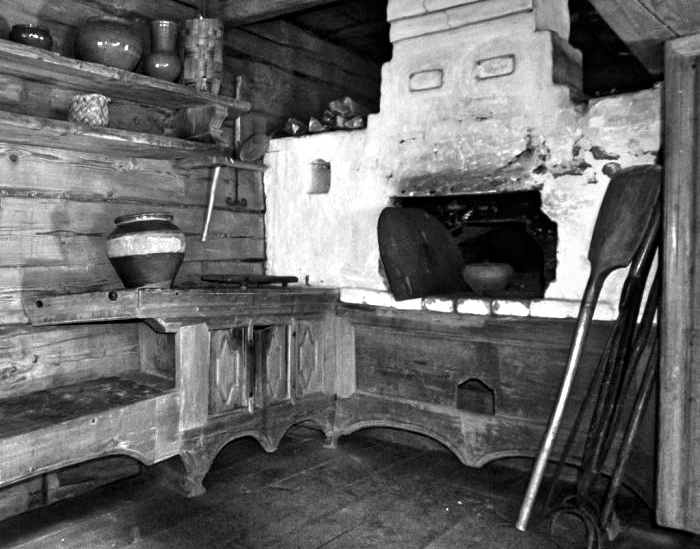 Повелось так в доме встарь - под рукою инвентарь! Фото из открытых источников.