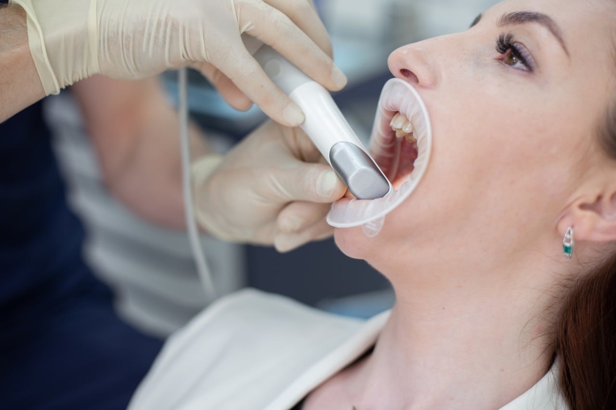 Процедура интраорального сканирования абсолютно комфортна и безболезненна.