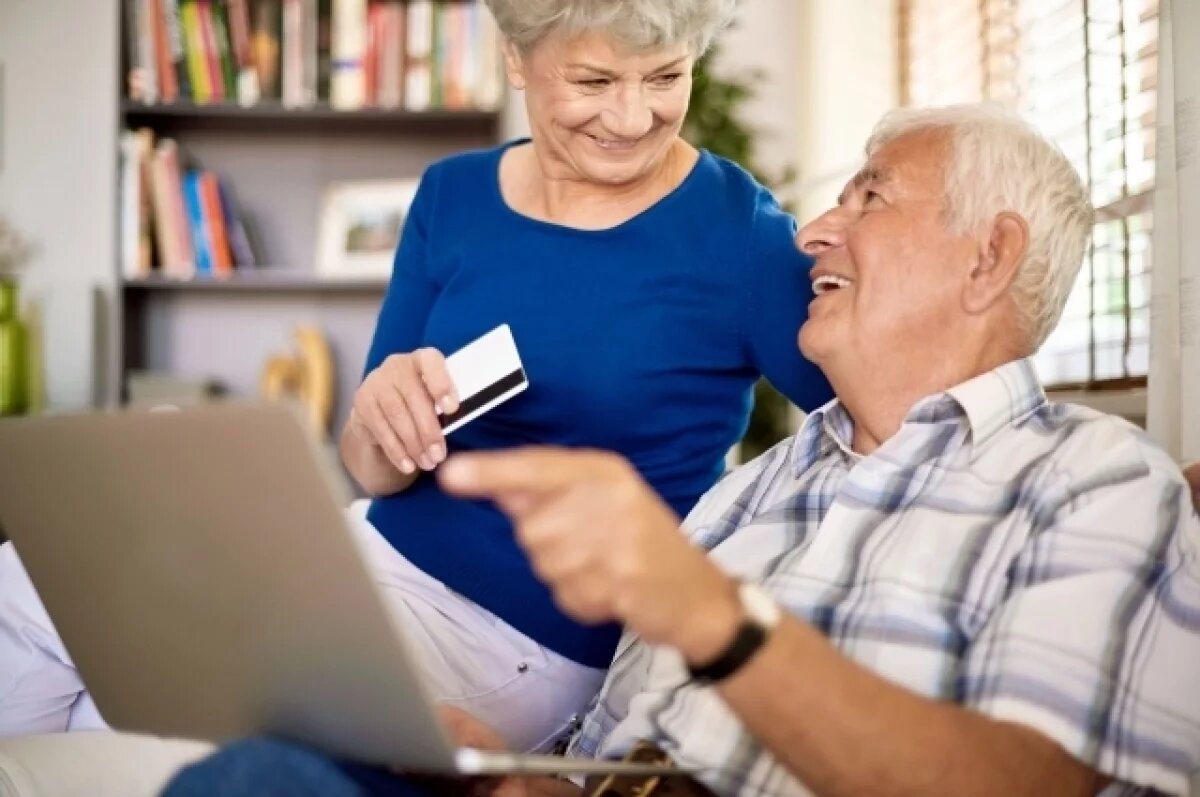    Семья из Омска потеряла 8,5 миллионов, желая заработать