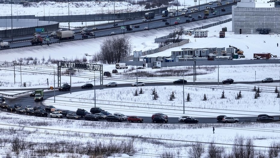    Автодорожная развязка с КАД в сторону Мурино. Автор фото: Тихонов Михаил