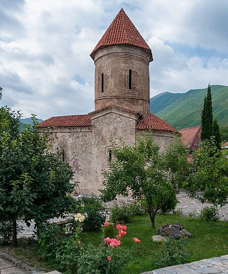 Ислам в истории Азербайджана / № 1 / Религии и верования на территории Азербайджана с древности до современности