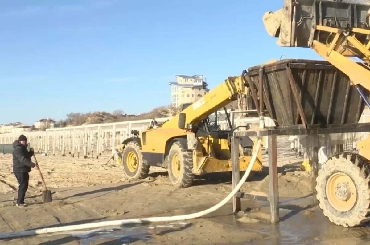    В Анапе тестируют экспериментальную машину по промывке песка от мазута