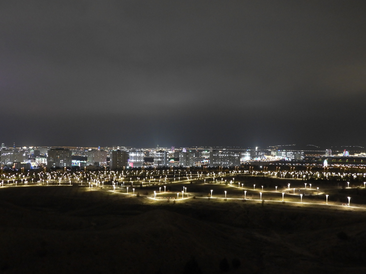 ночной Ашхабад