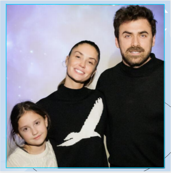 Агата с Петром и дочкой/фото https://www.kino-teatr.ru