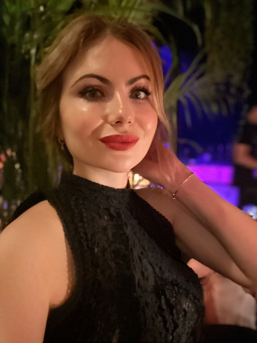 Мечты начинаются с вас!
⠀
Каждый человек мечтает о своем.
⠀
Одни видят себя на вершине горы, вдохновляясь видом бескрайних горизонтов.
⠀
Другие — на сцене, где свет софитов освещает их достижения.
⠀
Кто-то грезит о теплом семейном очаге, детских улыбках и гармонии в доме.
⠀
Мечты дают нам крылья. Но сможете ли вы взлететь, если тело и разум не в тонусе?
⠀
Остановитесь на минуту. Подумайте: как часто вы ставите заботу о себе в приоритет?
⠀
Ведь здоровье — это не просто отсутствие болезней. Это энергия, с которой вы встречаете новый день. Это сила, чтобы преодолевать преграды. Это ясность ума, чтобы принимать решения.
⠀
Каждая ваша мечта заслуживает того, чтобы быть реализованной.
⠀
Но все начинается с вас.
Как мы поможем вам на этом пути:
 • Точные и быстрые анализы, чтобы вы всегда знали своё состояние.
 • Индивидуальный подход, ведь ваш организм уникален.
 • Удобный график и отсутствие очередей — мы ценим ваше время.
⠀
Сделайте шаг навстречу своим целям.
⠀
Проверка здоровья — это не просто забота о теле, это инвестиция в ваше будущее.
⠀
Там, где здоровое тело, там и сильный дух.
⠀
Мы ждем вас, чтобы вместе создать фундамент для ваших мечтаний.
⠀
Запишитесь на анализы сегодня — пусть ваша история успеха начнется с заботы о себе.