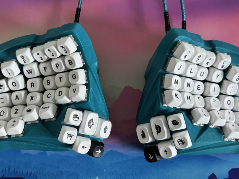    Cosmos Keyboard представляет бета-версию адаптивного генератора для проектирования клавиатур