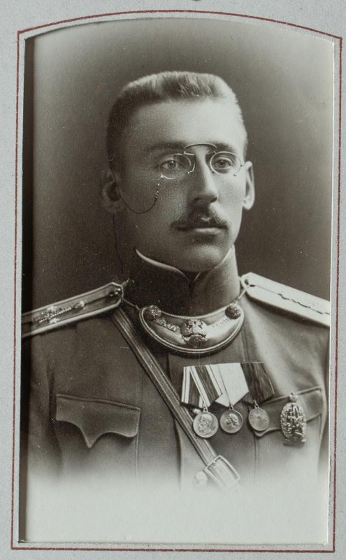 Аргунов Афиноген Гаврилович - подпоручик 12-го гренадерского Астраханского Императора Александра III полка с 13.05.1910 года. Автор фото - Г. Кляцкин. 1900-е годы. Из альбома «Альбом 12-го гренадерского Астраханского Его Величества полка. Том II». https://catalog.shm.ru/entity/OBJECT/5774100?page=13&query=12-й%20гренадерский%20Астраханский%20полк&index=628