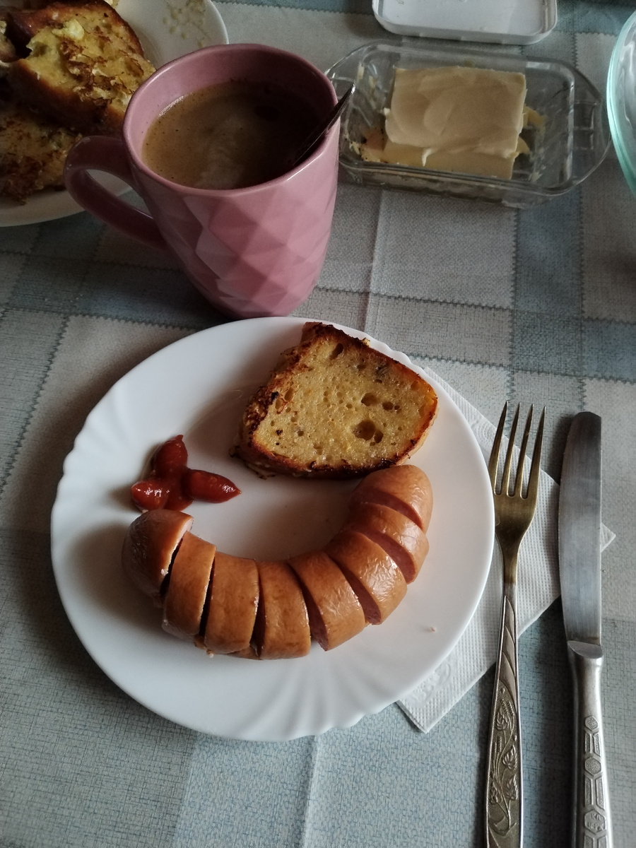 Завтрак. Гренки из домашнего хлеба, обалденно вкусные.