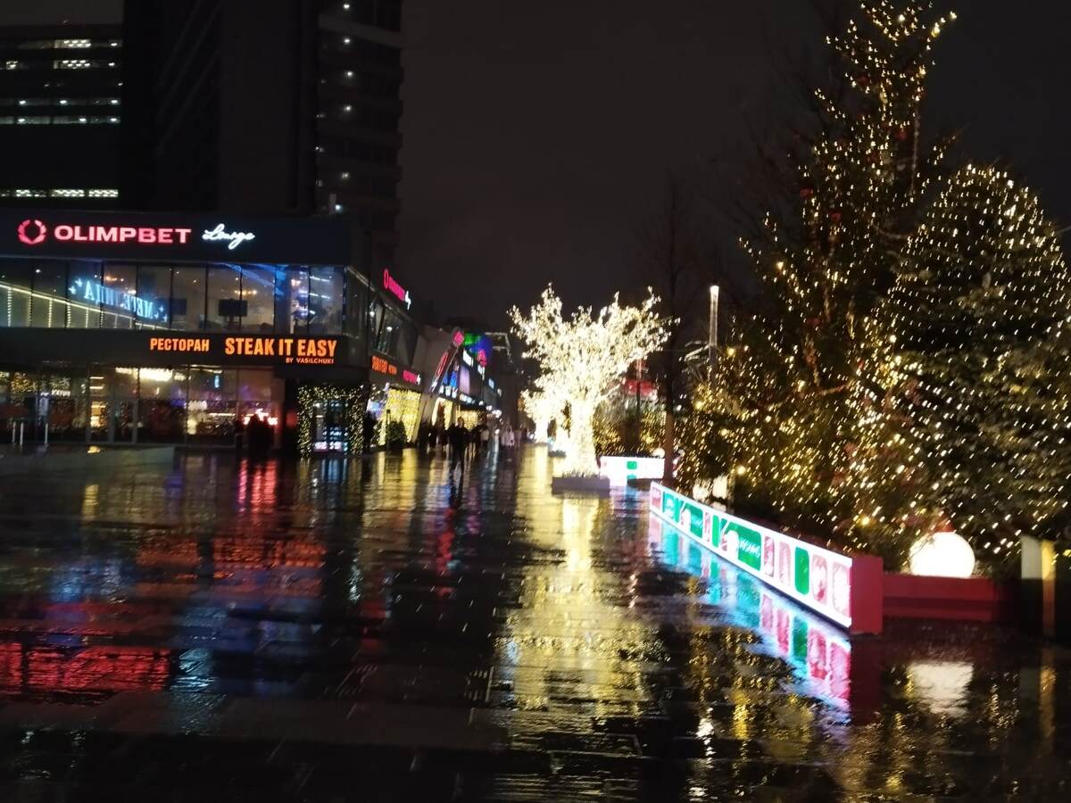 Пешеходная зона на Новом Арбате. Фото автора.