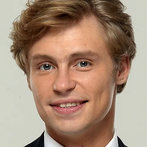 Александр Головин