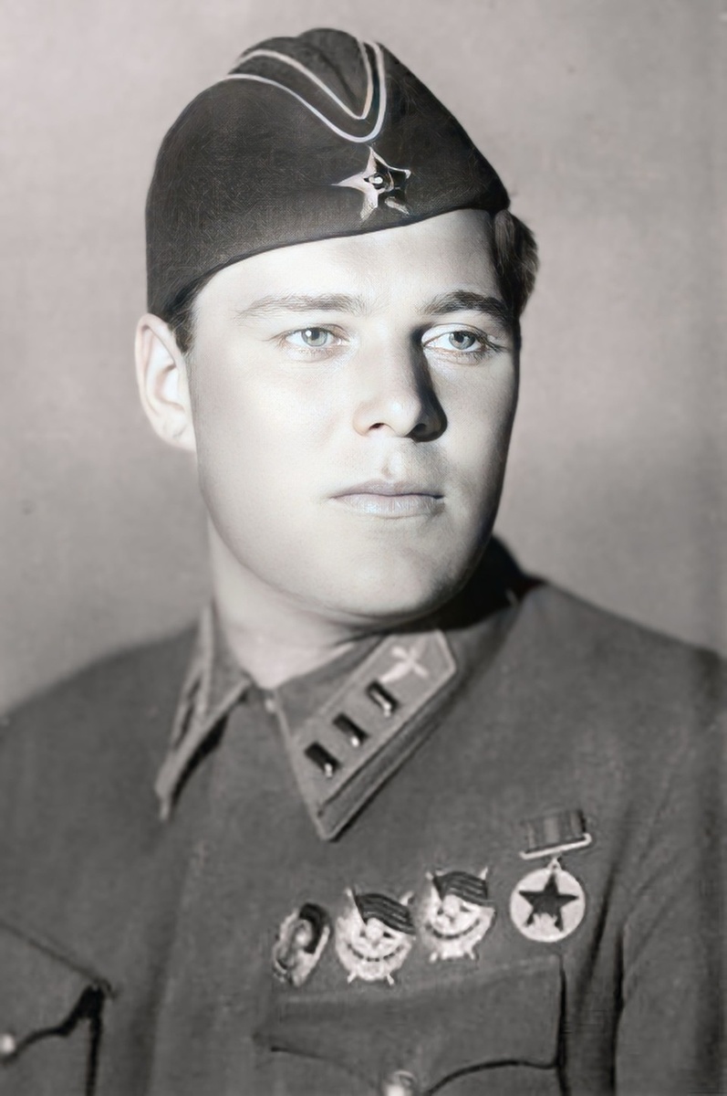    Летчик Анатолий Серов. Фото: wikipedia.org