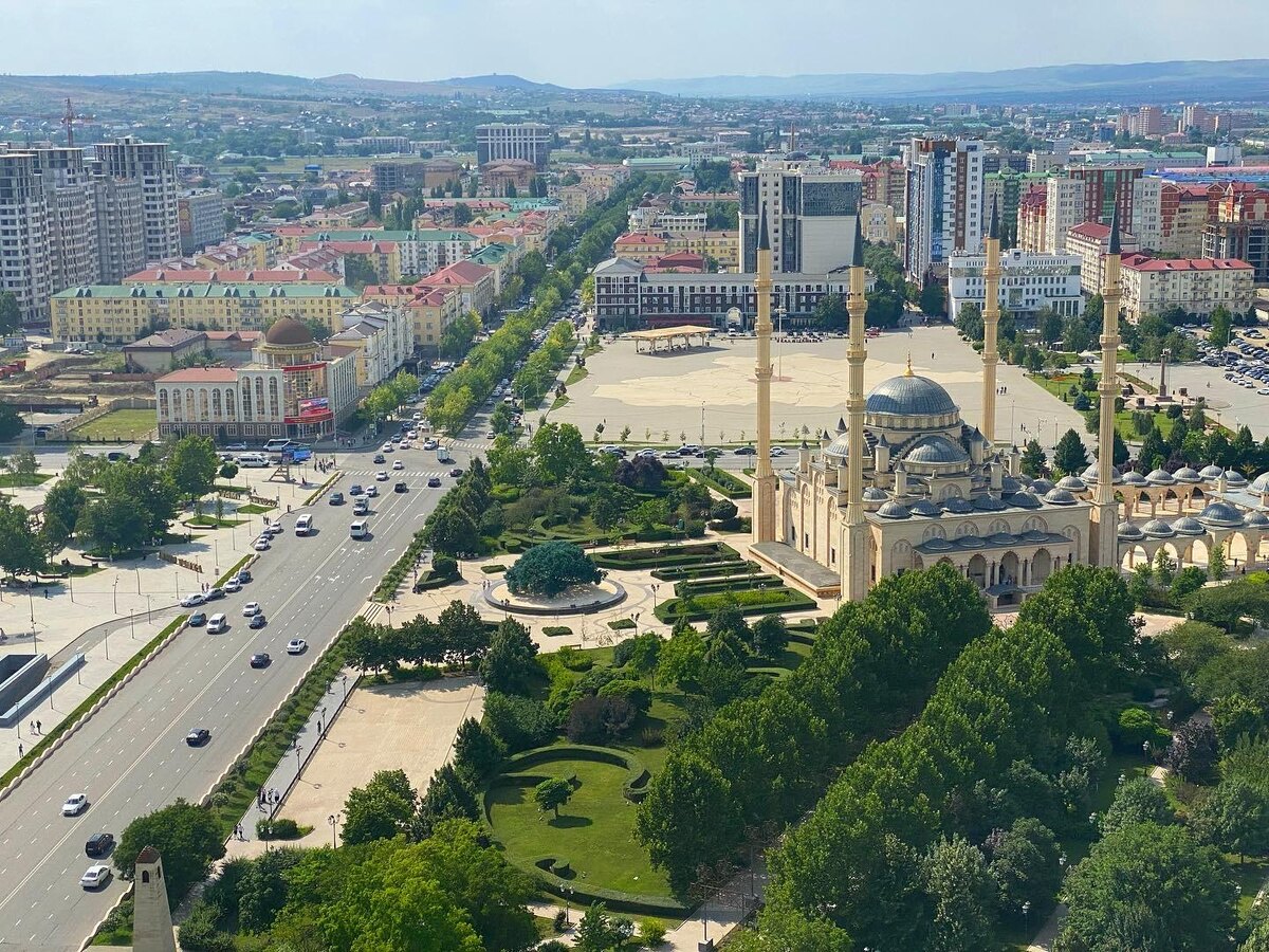 Вид из окна отеля Грозный Сити