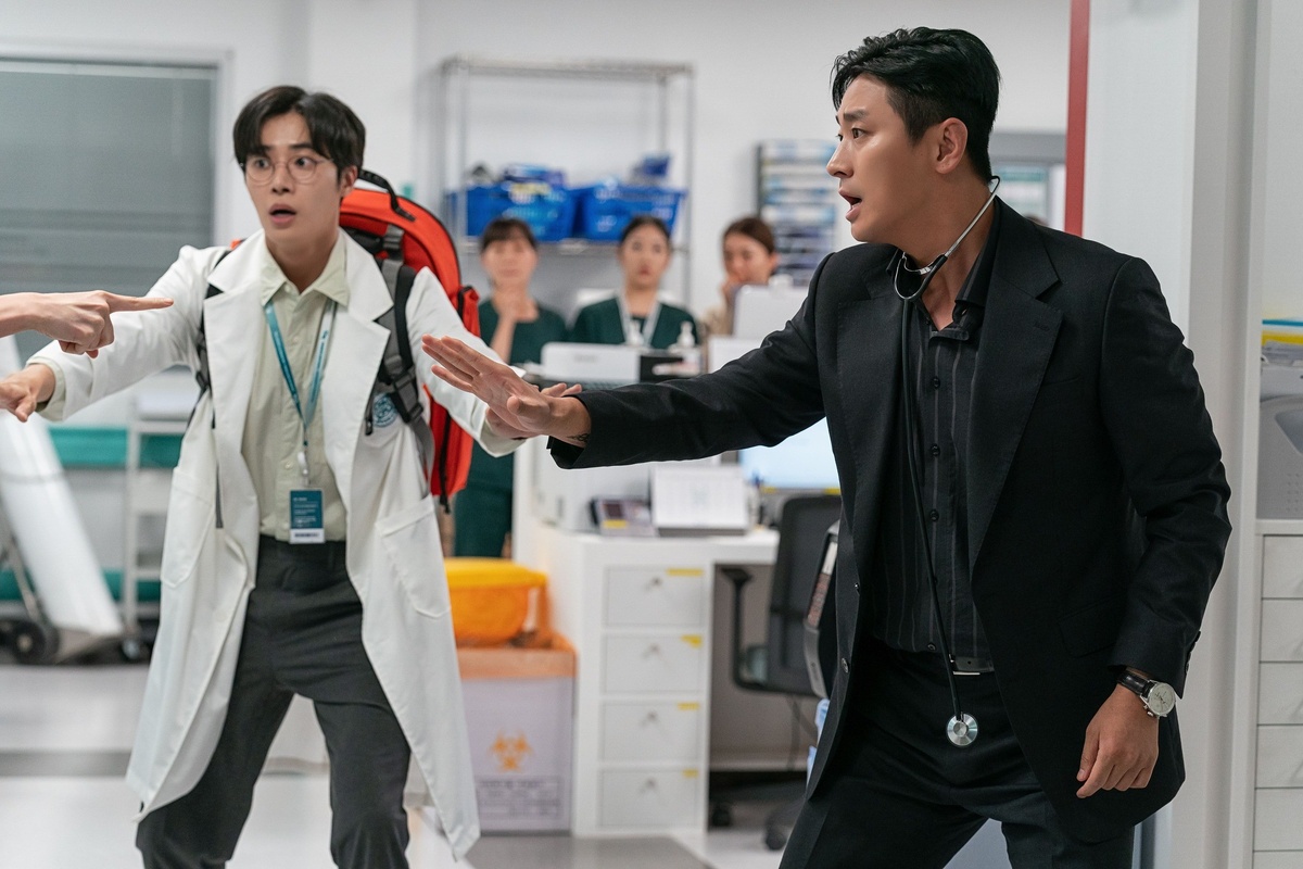     «Травматологический центр» — новая дорама по веб-новелле отоларинголога