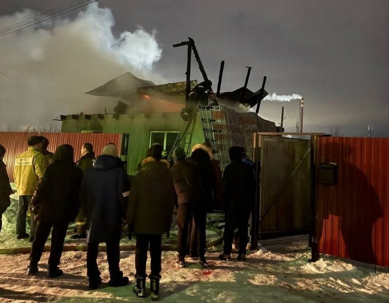    В мэрии Оренбурга пообещали помочь семье, пострадавшей на пожаре в Каргале Оренбуржье