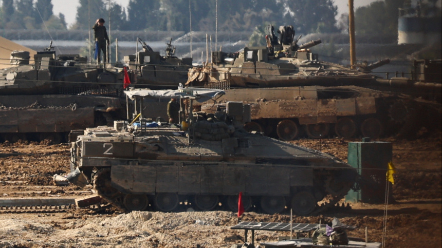    Фото: Reuters/Kai Pfaffenbach; 5-tv.ru