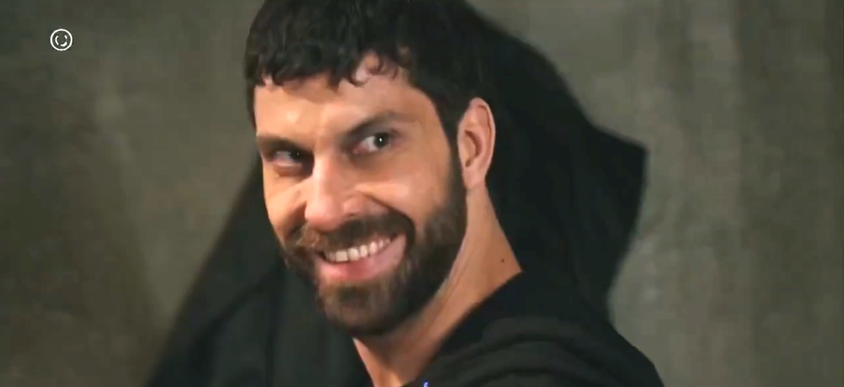 Каран. Стоп-кадр из анонса к 91--й серии сериала "Зимородок"