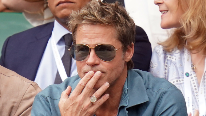 Мошенник выдал себя за Брэда Питта, чтобы обмануть жертву (Europa Press/Adam Davy)