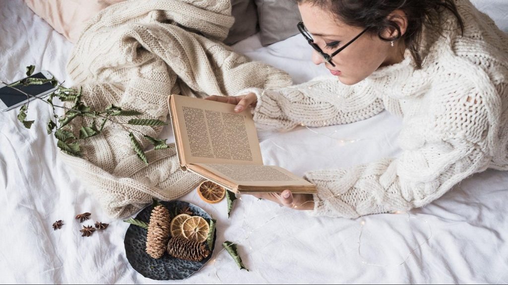     10 красивых открыток с цитатами о книгах и чтении Анна Жамьянова