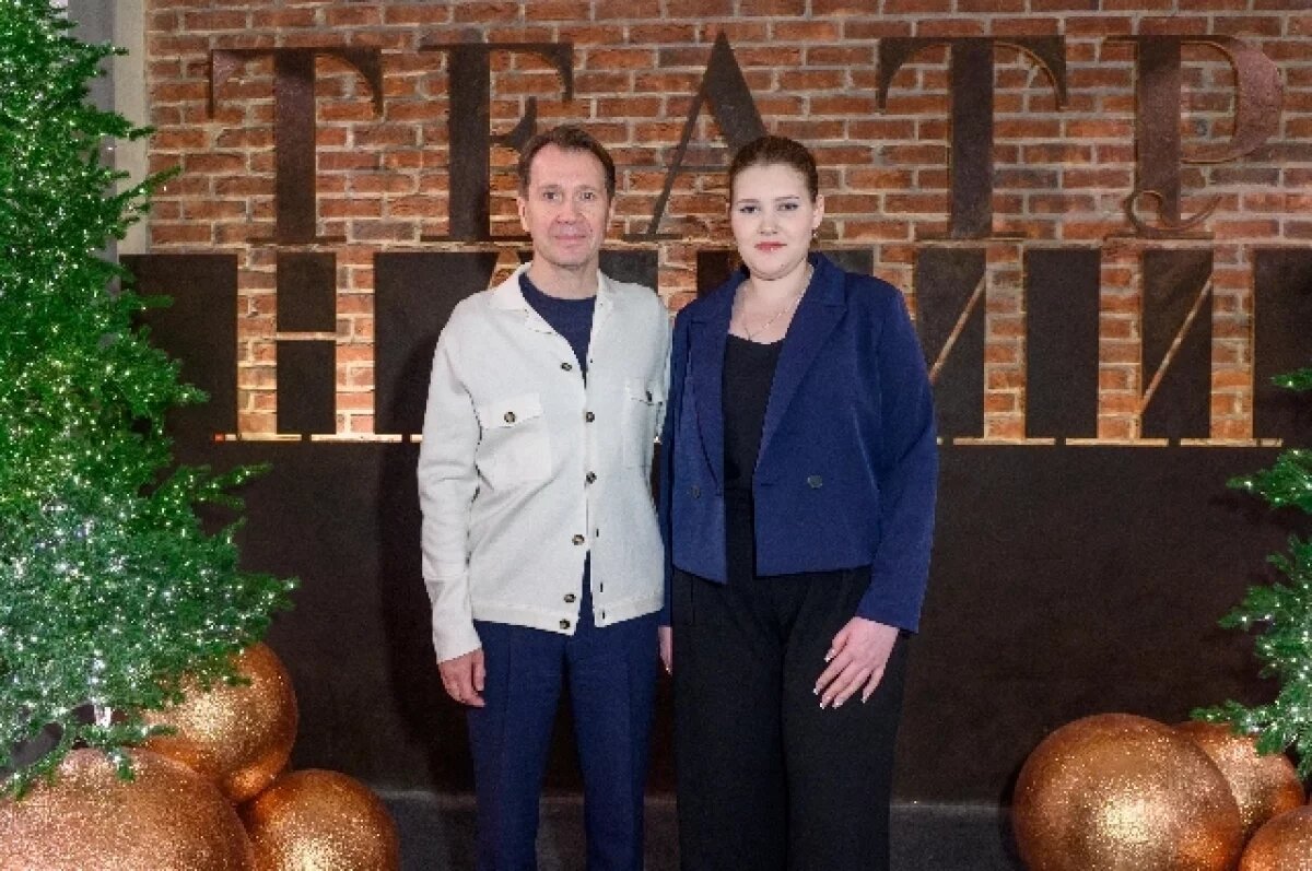    Мечты под ёлкой.