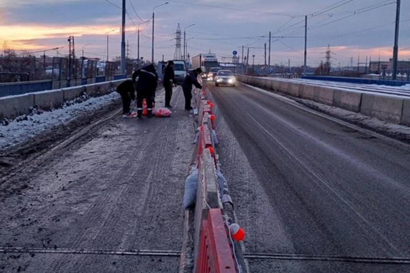    Администрация Челябинска / В Челябинске снова ремонтируют мост, который ведет в аэропорт
