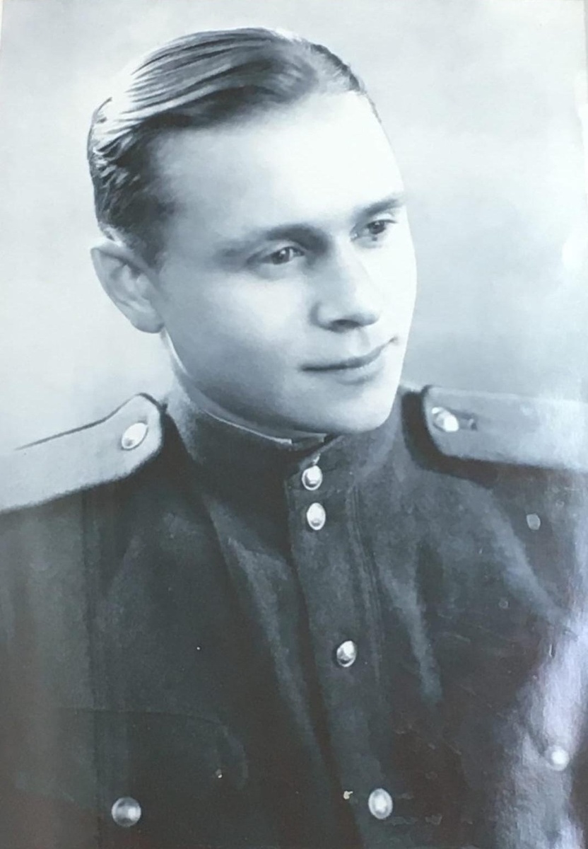 Леднёв Александр Васильевич, участник Великой Отечественной войны (1941-1945 гг.)
Леднёв Александр Васильевич, 
участник Великой Отечественной войны (1941-1945 гг.)
