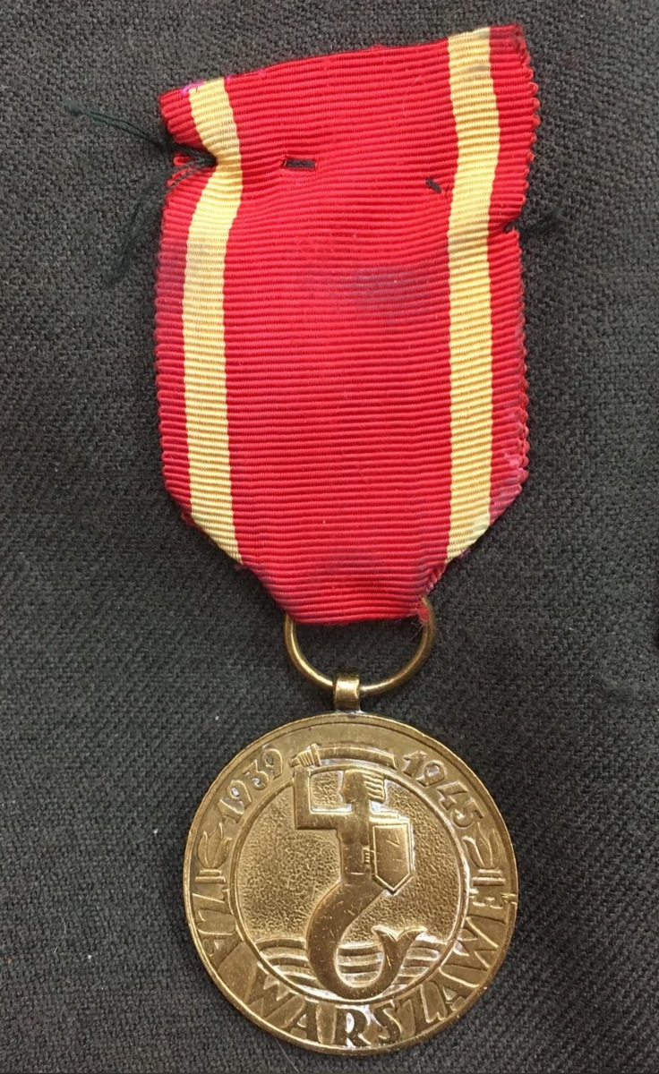 Медаль «За Варшаву 1939-1945» («Za Warszawe 1939-1945») Леднёва Александра Васильевича, участника Великой Отечественной войны (1941-1945 гг.)